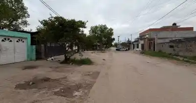 Lo hallaron tirado en la puerta de su casa con un balazo en la cabeza: hay dos detenidos