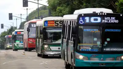 Choferes de colectivo: el bono que se termina y el número que ya no se mueve