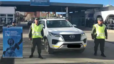 Robaron una Toyota en Jujuy, la cruzaron a Bolivia y la encontraron a 15 km de Villazón: cómo la recuperaron