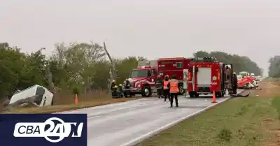 Iba por la ruta 3 en un Gol y chocó de frente contra una Renault Master: quién quedó atrapado