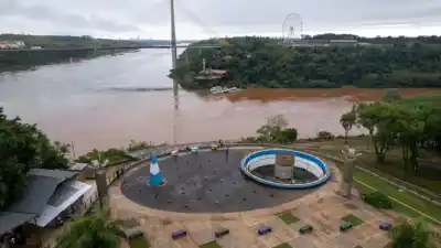 El sol volvió a la Triple Frontera, pero el puerto de Iguazú no reabre