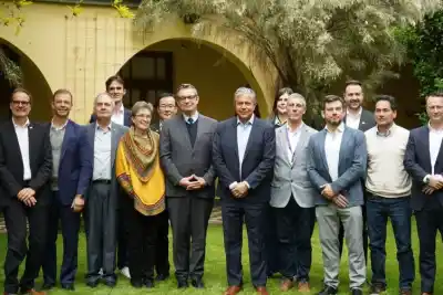 Neuquén se sienta con los alemanes y les hace una propuesta que cambia el mapa energético