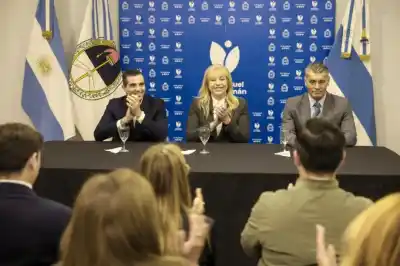 Goycochea llegó a Tucumán y el Municipio le entregó un decreto que lo deja marcado en la ciudad