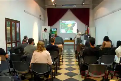 El Paraná sube 5 centímetros por día y el Museo Serrano salió a explicar qué pasa con las islas
