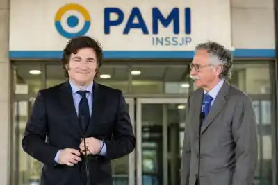 Médicos cobran menos de $1.000 por consulta y el sistema de salud entra en alerta máxima