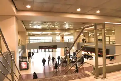 Llamó por una bomba en el Centro Cívico y dejó una pista que lo delata