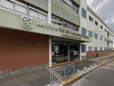 Villa Bosch: compañeros crearon imágenes de ellas desnudas con IA y el colegio las mandó a "perdonar"