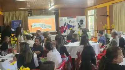 Esperaban 40 comerciantes en Jardín América y se les llenó el aula: el número que sorprendió a las organizadoras