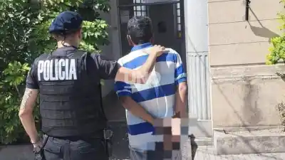 Los vecinos escucharon disparos y llamaron al 911: lo que la policía encontró adentro de la casa