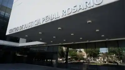 Pelea a golpes en Pérez: un disparo al aire y después la bala que terminó con todo