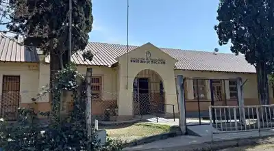 Los alumnos de una escuela rural de Salta se intoxicaron con olores químicos: el campo vecino recibió una sanción