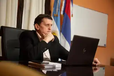 Misiones alerta por el dólar barato: la industria forestal, la tealera y el comercio fronterizo, en la mira