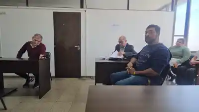 Denunció que el remisero cambió el recorrido, se tiró del auto en movimiento y ahora él escuchó la sentencia