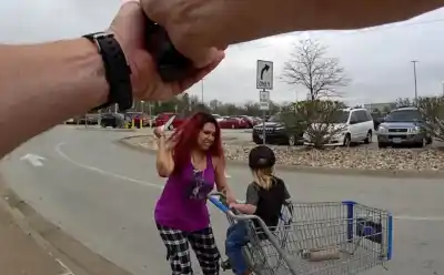 Una mujer secuestra a un niño en un supermercado y lo que sucedió después dejó a todos en shock