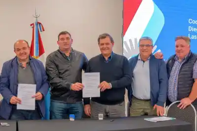 Firmaron dos convenios para llevar energía a tres localidades de Río Primero
