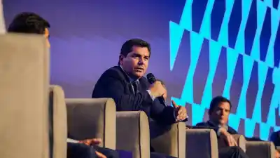 Orrego reveló el número que pone a San Juan en el centro de una carrera global