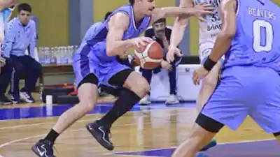 La Unión tenía el partido en el bolsillo, pero apareció Stucky: qué pasó en el Cincuentenario