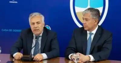 Cornejo fue a Neuquén a buscar el motor que Mendoza perdió y lanzó un mensaje que incomoda