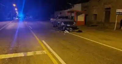 Una maniobra mortal en una intersección oscura: el desenlace que conmocionó a una localidad