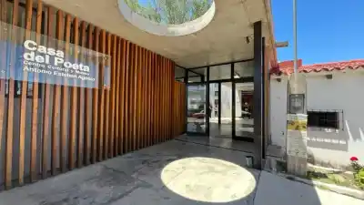 Merlo se queda sin plan el fin de semana: coro de provincias y una película que lo cambia todo