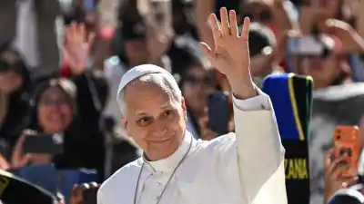 El Papa dejó el hospital tras la operación de pulmón: el gesto que hará mañana desde el Vaticano