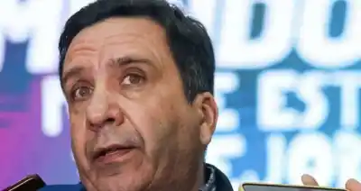 Cairo apuntó contra las universidades y encendió la polémica por la plata que no se controla