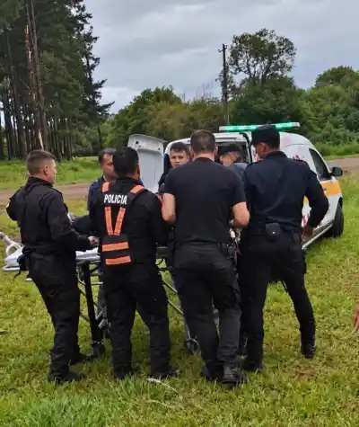 Lo buscaban por una seguidilla de robos y terminó con dos balas en el cuerpo