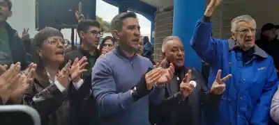 Perón, un busto roto y una silla vacía: la señal que inquieta al PJ