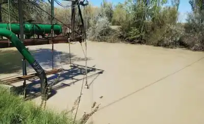El río Chubut complica el agua de Rawson: el número que encendió la alerta en la planta