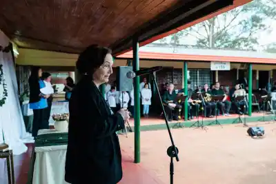 Cien años de historia en Cerro Azul: el nombre que la escuela llevará desde ahora