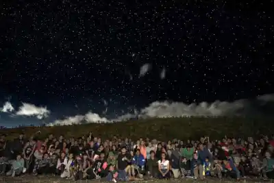 Una noche para mirar el cielo en Los Cocos: qué se podrá ver y cómo anotarse