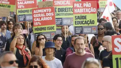 Cañones de agua, gases y 400 detenidos: la ola de protestas que paralizó a Europa