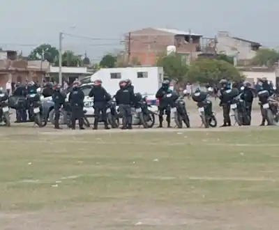 Fútbol, una moto y un disparo: la tarde en San Benito que terminó con dos heridos
