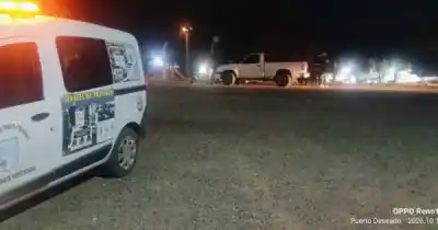 Un auto de competición chocó en el acceso a Puerto Deseado y se esfumó: qué busca la policía