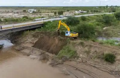 Operativo secreto en La Madrid: lo que encontraron en el río dejó a los técnicos en alerta máxima