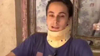 Cayó al arroyo Yazá y casi no la cuenta: hoy mueve la mano dedo por dedo