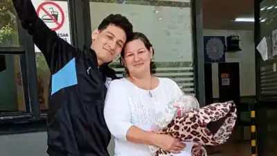El mensaje que nunca llegó: la noche en que supo que su hijo iba en el Yazá