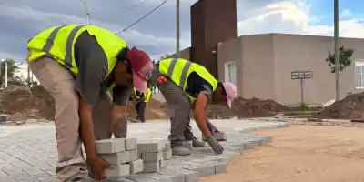Arrancó el adoquinado en barrio Macario: las calles que entran en la primera etapa