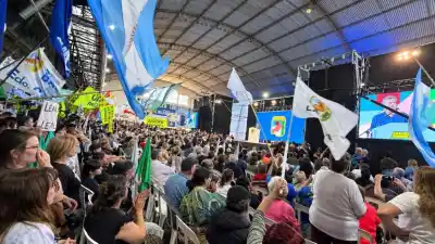El PJ pampeano copó el Club Belgrano y dejó un aviso puertas adentro para 2027