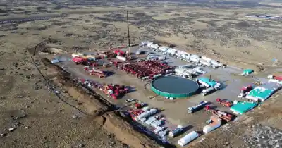 Santa Cruz espera dos definiciones petroleras: la fecha que se viene en Neuquén