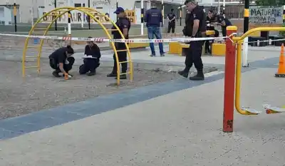 Le disparó siete veces en una plaza de Madryn y la familia de la víctima le dio una respuesta que nadie esperaba