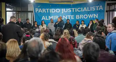 Cascallares reunió a la militancia en Burzaco y dejó un mensaje que apunta lejos