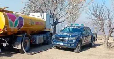 Incendio en Ugarteche: seis tractores y un galpón entero consumidos por el fuego