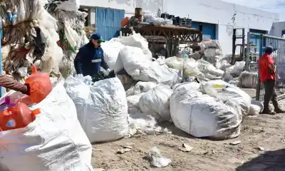 Más de 2 toneladas de plástico juntaron 39 colegios de Trelew: qué hay detrás del concurso