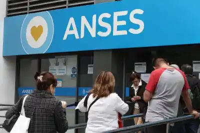 ANSES: quiénes cobran este lunes 19 y con qué terminación de DNI