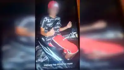 Un alumno publicó una foto con un arma y un mensaje aterrador: la escuela entró en alerta máxima