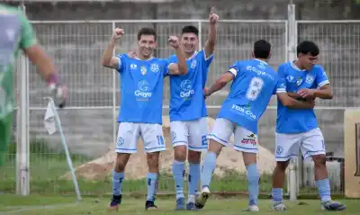 Perdía 2 a 0, pero el final que armó Huracán de Goya en Santa Lucía tiene un detalle que nadie vio venir