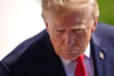 El piso que nunca había tocado Trump y la ventaja demócrata que ya preocupa a los republicanos