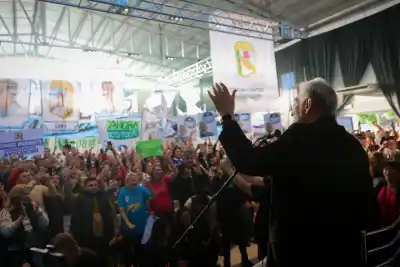 Rodríguez Saá lanzó un desafío a Poggi en pleno acto peronista: "Llamá a elecciones"