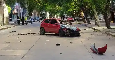 Iba por San Juan en un Corsa rojo: lo que encontraron en el auto cambió la investigación